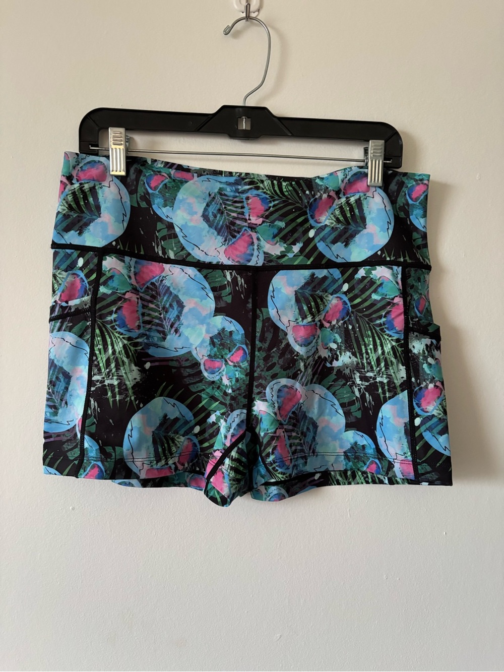 Women’s Floral Tropical Print Active Shorts - Black & Blue
